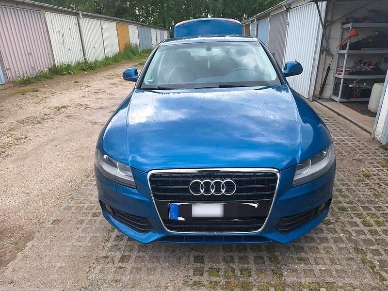 Gebraucht Audi A4 Attraction 160 PS (117 kW) 2008 Blau Limousine