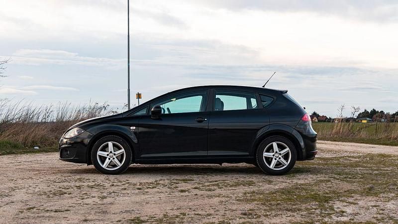 Gebraucht Seat Leon Style 125 PS (91 kW) 2011 Schwarz Kleinwagen