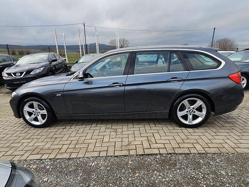 Usata BMW 318 143 CV (105 kW) 2013 Grigio Station wagon