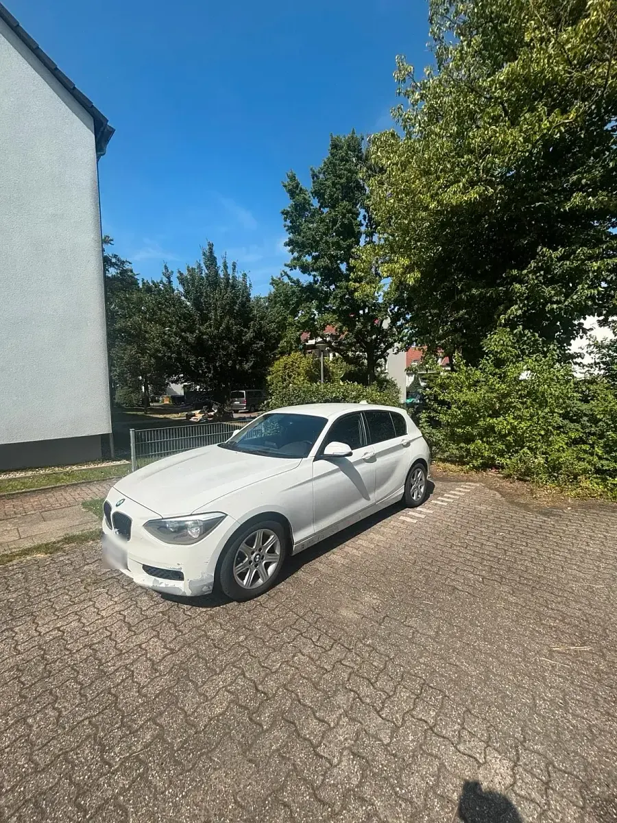 Gebraucht BMW 116 136 PS (100 kW) 2012 Weiß Kleinwagen