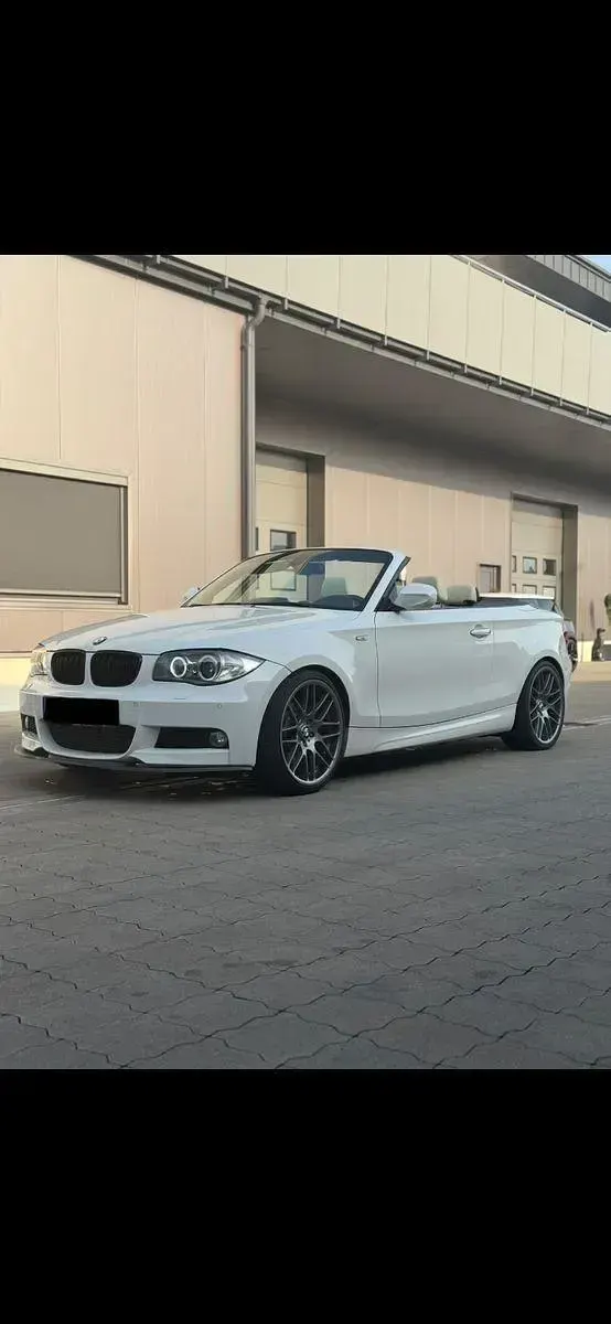 Gebraucht BMW 123 Cabriolet Performance 204 PS (150 kW) 2011 Weiß Cabrio