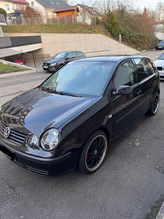 Schwarz Gebraucht 2002 VW Polo Comfortline Limousine | 3.250 € (Teuer) - Bild 1/4