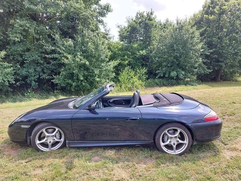 Blau Gebraucht 2002 Porsche 911 Carrera 4 Cabriolet Cabrio | 32.900 € (Guter Preis) - Bild 1/4