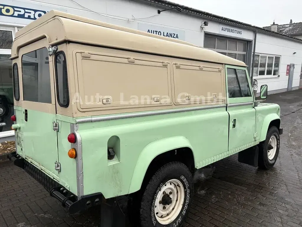 Gebraucht Land Rover Defender 69 PS (50 kW) 1986 Grün SUV