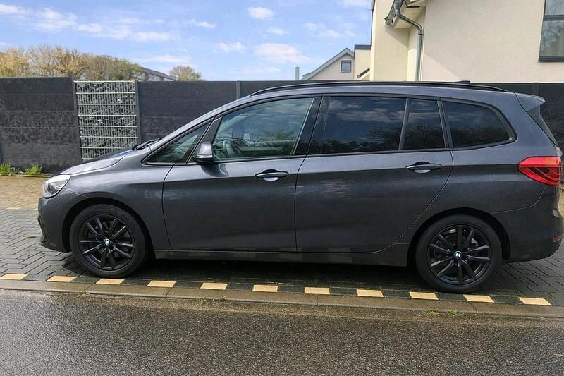 Gebraucht BMW 218 150 PS (110 kW) 2019 Grau Kombi