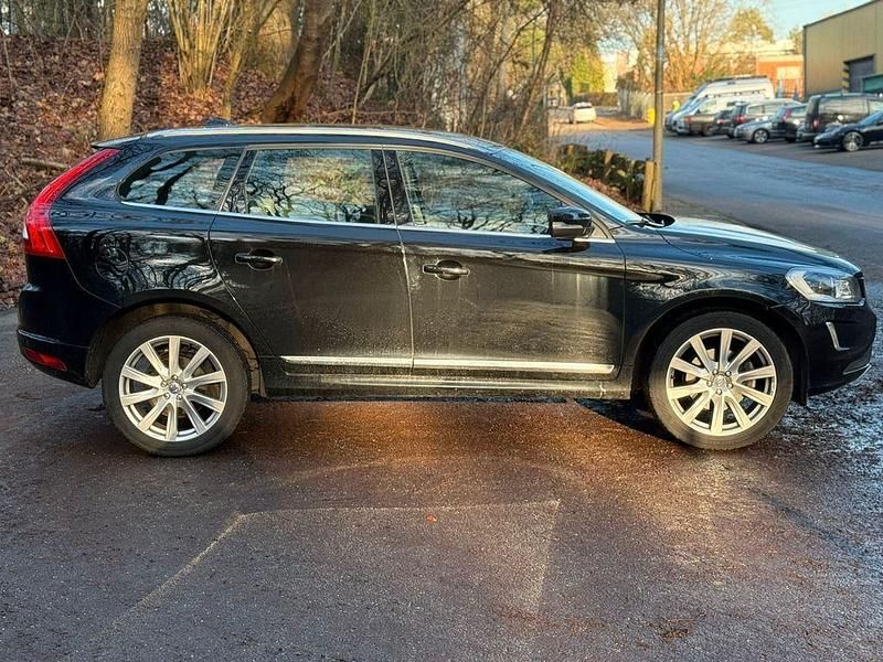 Gebraucht Volvo XC60 Summum 150 PS (110 kW) 2017 Schwarz SUV
