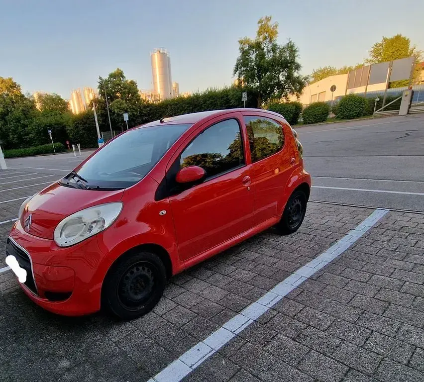 Gebraucht Citroën C1 SELECTION 68 PS (50 kW) 2011 Rot Kleinwagen