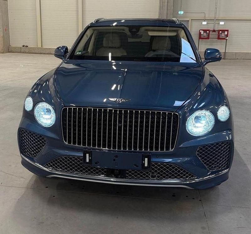 Gebraucht Bentley Bentayga 551 PS (405 kW) 2025 Blau SUV