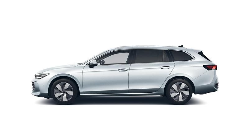 Gebraucht VW Passat Business 150 PS (110 kW) 2024 Oyster silver metallic Kombi