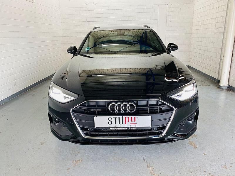 Gebraucht Audi A4 204 PS (150 kW) 2021 Mythosschwarz metallic Kombi