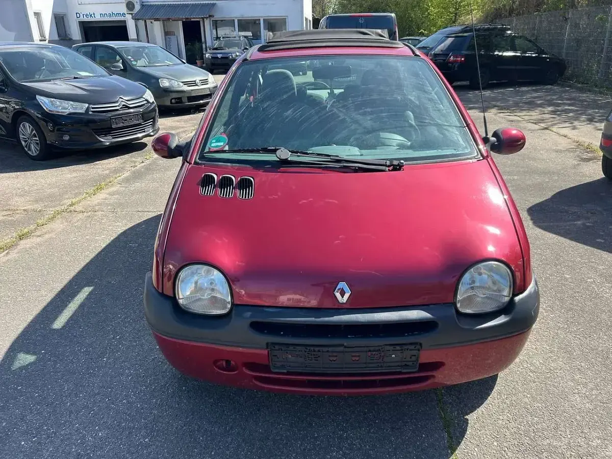Używany Renault Twingo 58 KM (42 kW) 2003 Czerwony Hatchback