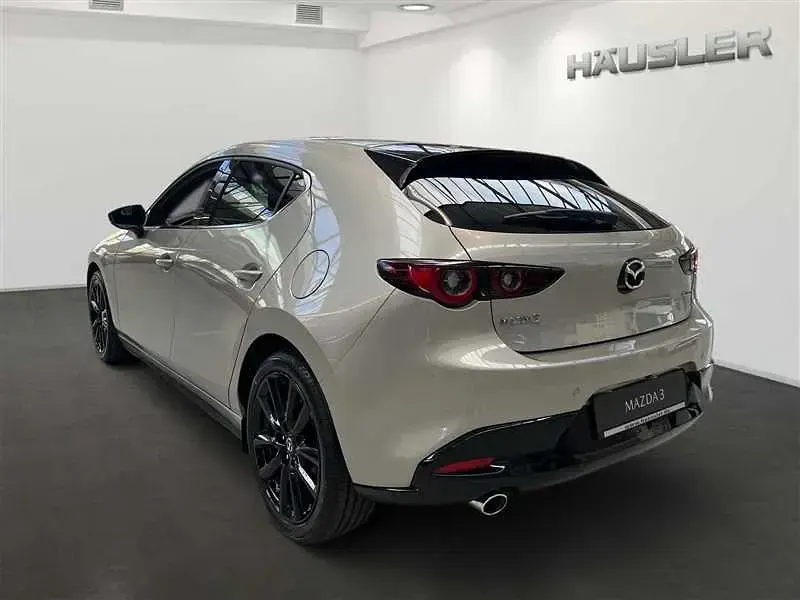 Neu Mazda 3 Nagisa 186 PS (136 kW) 2026 Platinum quartz