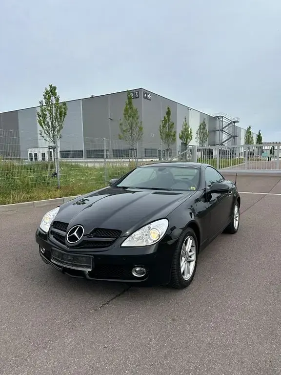Gebraucht Mercedes SLK200 184 PS (135 kW) 2010 Schwarz Cabrio