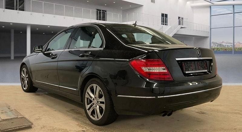 Gebraucht Mercedes C180 156 PS (114 kW) 2013 Schwarz Limousine
