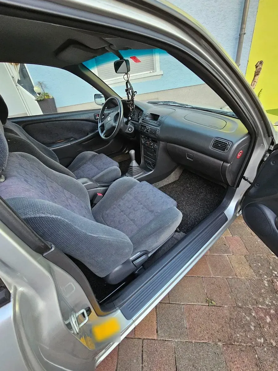 Gebraucht Toyota Corolla 97 PS (71 kW) 2001 Kleinwagen