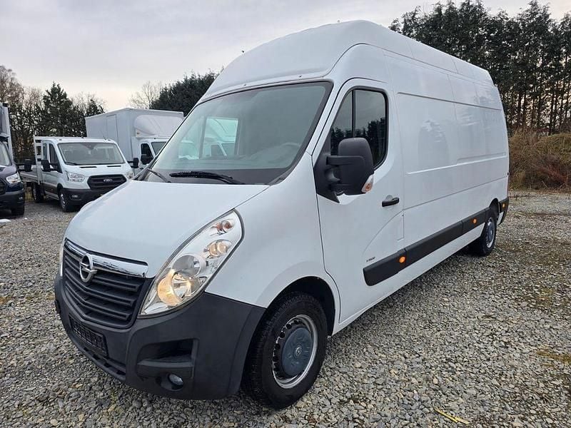 Gebraucht Opel Movano 131 PS (96 kW) 2018 Weiß Van / Kleinbus