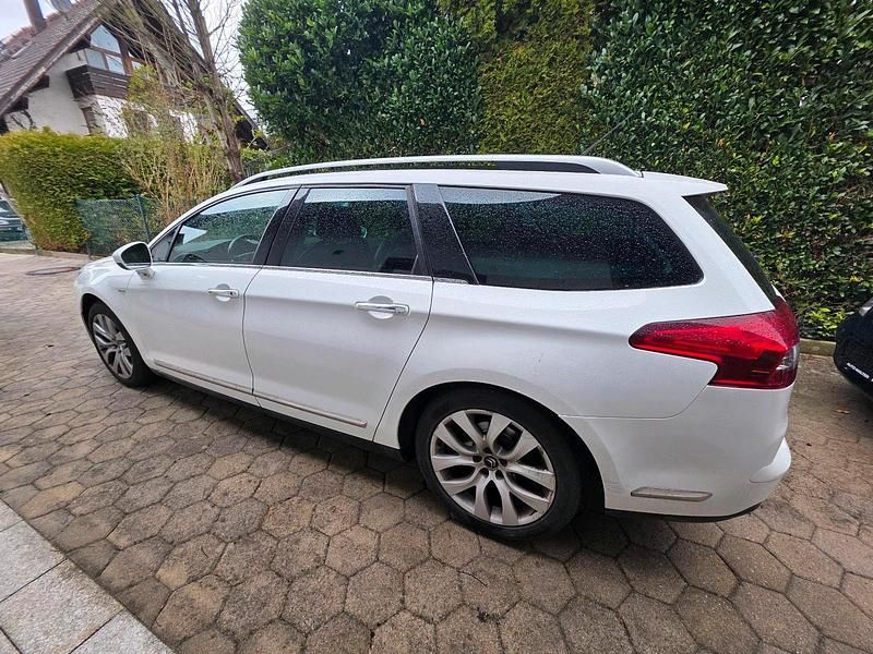 Gebraucht Citroën C5 Exclusive 180 PS (132 kW) 2017 Weiß Kombi