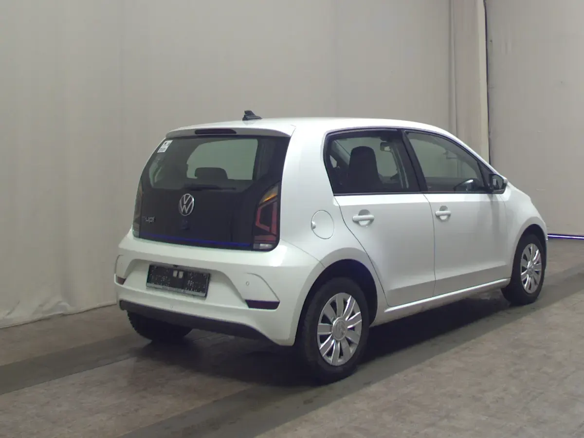 Używany VW e-up! 61 kW (83 KM) 2022 Biały Hatchback