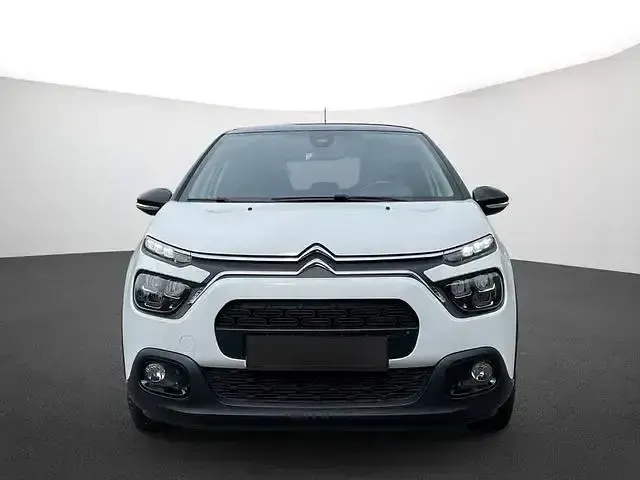 Used Citroën C3 PureTech 83 HP (61 kW) 2023 White Hatchback