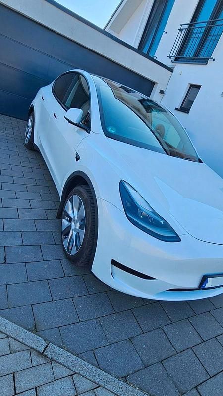 Brugt Tesla Model Y 219 kW (299 HK) 2024 Hvid SUV