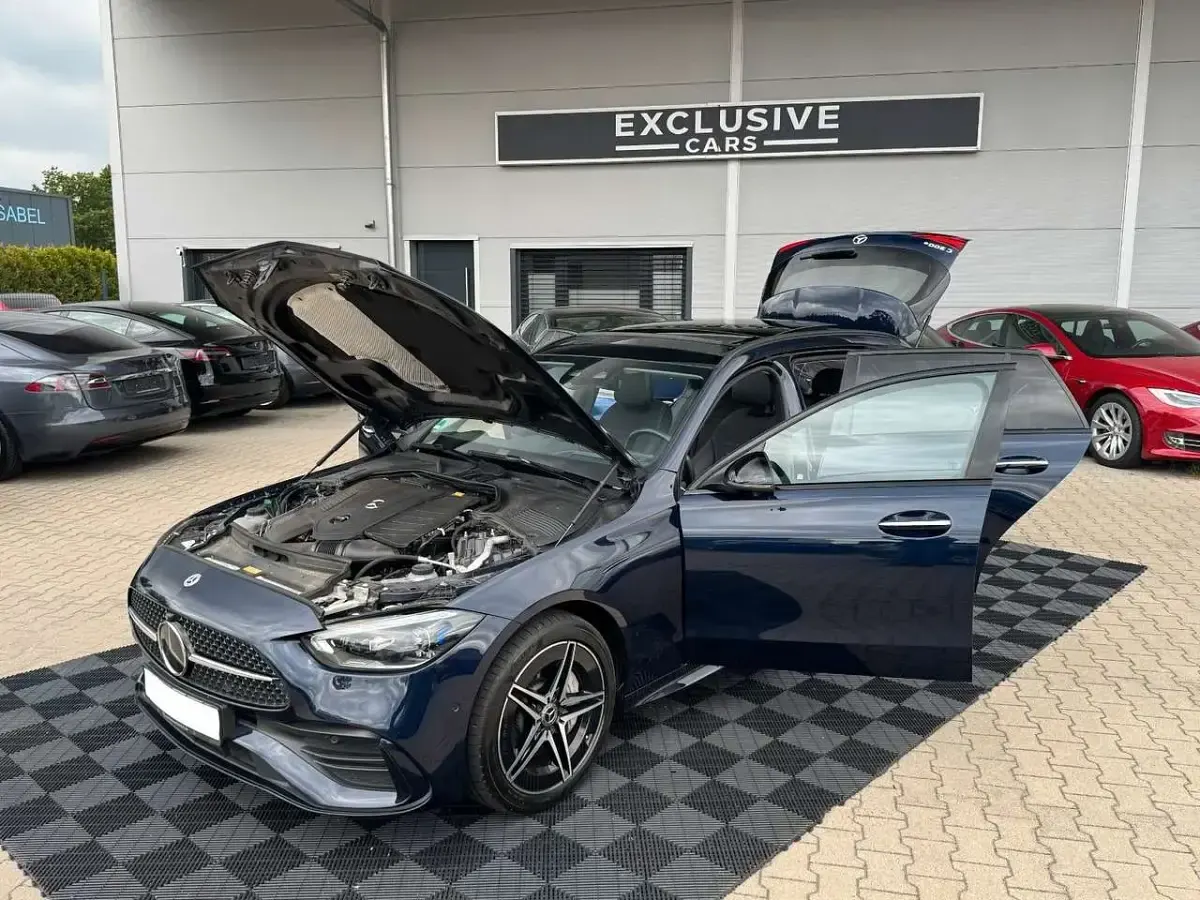 Gebraucht Mercedes C300 Advanced 204 PS (150 kW) 2022 Cavansitblau Kombi
