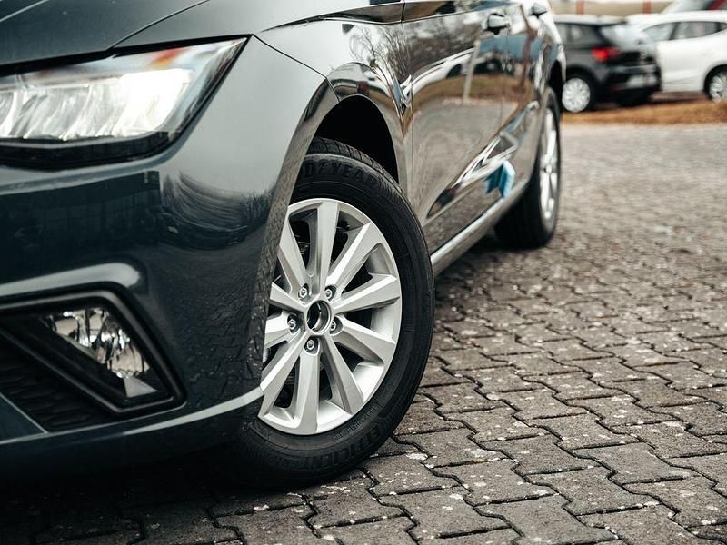 Neu Seat Ibiza Reference 80 PS (58 kW) 2026 Blau Limousine