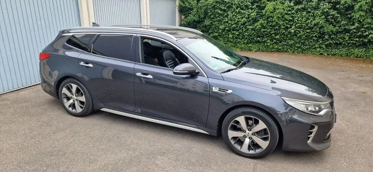 Gebraucht Kia Optima GT-Line 141 PS (103 kW) 2017 Schwarz Kombi