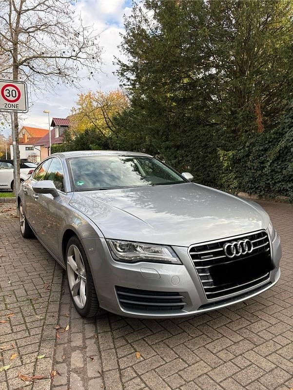 Grau Gebraucht 2012 Audi A7 Limousine | 16.900 € (Fairer Preis) - Bild 1/4