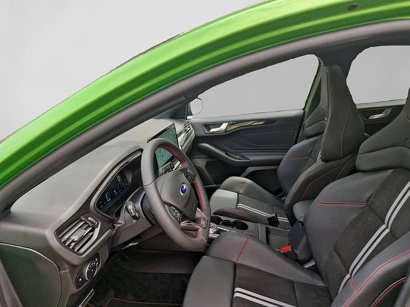 Gebraucht Ford Focus ST 280 PS (205 kW) 2025 Grün Limousine