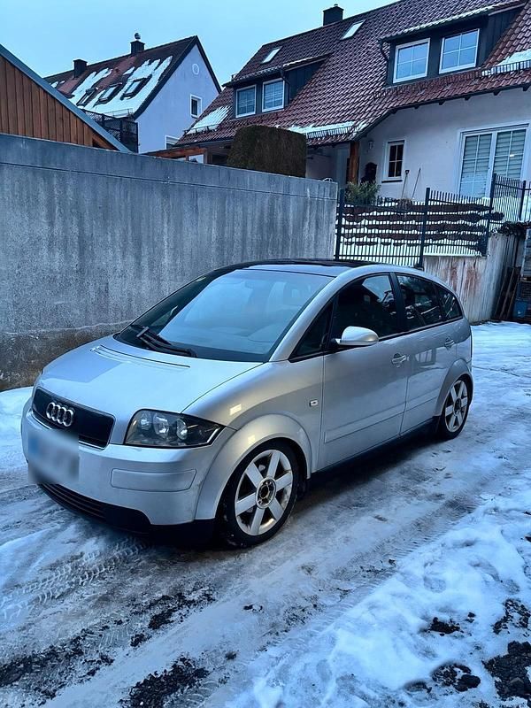 Silber Gebraucht 2000 Audi A2 Kleinwagen | 2.499 € (Etwas zu teuer) - Bild 1/4