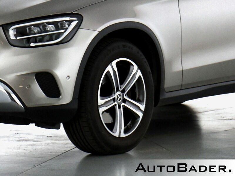 Gebraucht Mercedes GLC220 Exclusive 194 PS (142 kW) 2022 Silber SUV