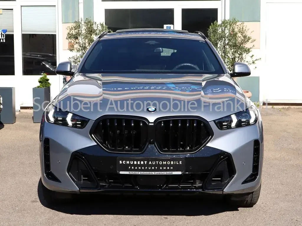 Gebraucht BMW X6 M Sport 298 PS (219 kW) 2025 Grau SUV