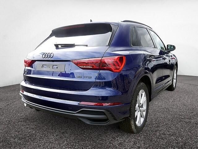 Gebraucht Audi Q3 Business 150 PS (110 kW) 2026 Navarrablau metallic SUV