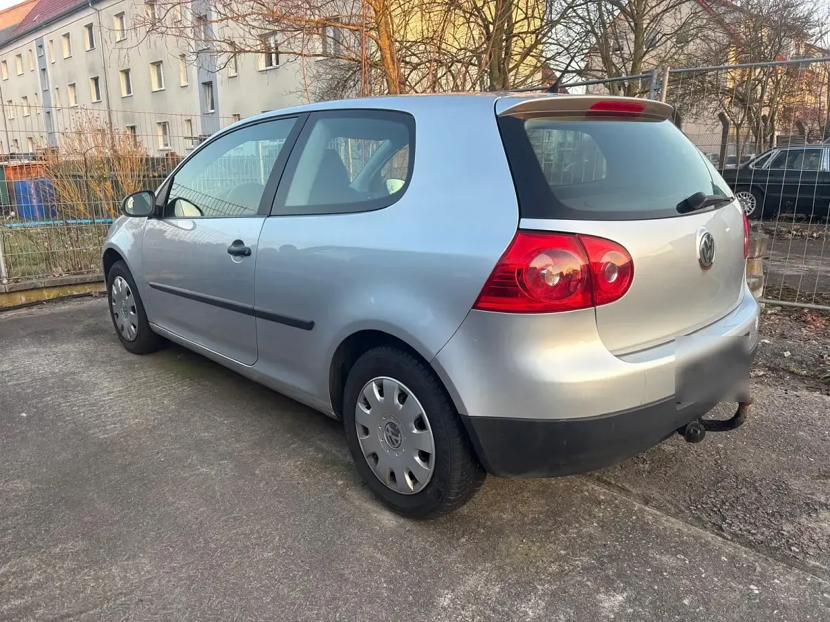 Gebraucht VW Golf V 80 PS (58 kW) 2007 Silber Kleinwagen