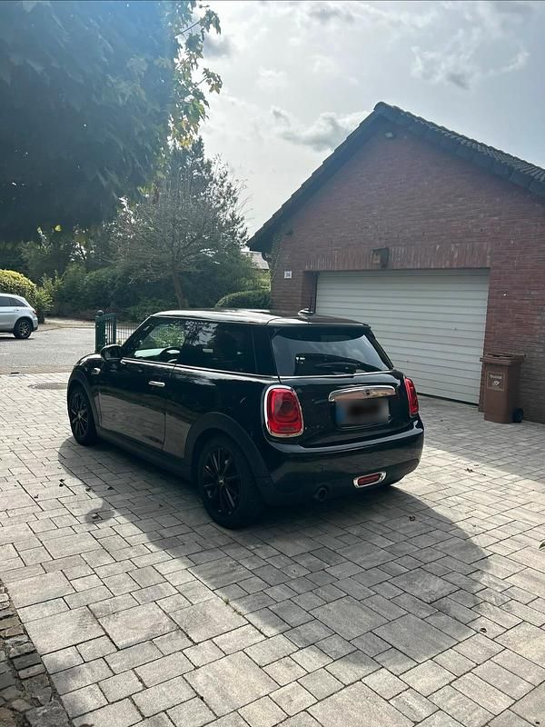 Gebraucht Mini Cooper 136 PS (100 kW) 2016 Schwarz Kleinwagen