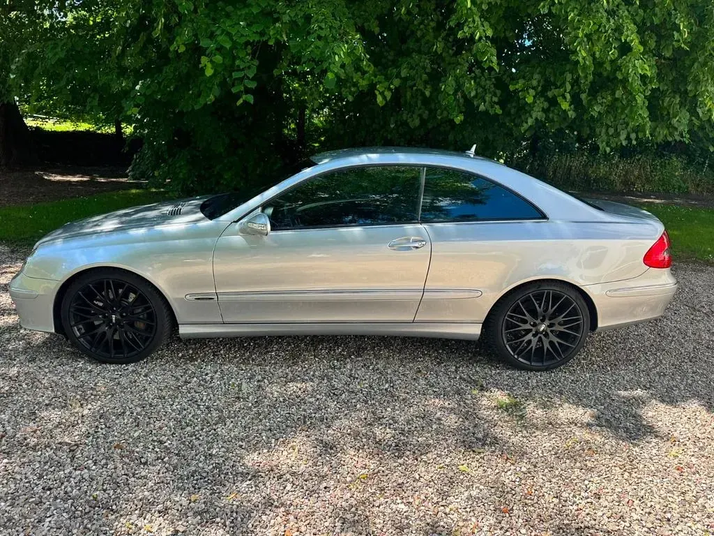 Gebraucht Mercedes 320 224 PS (164 kW) 2007 Silber Coupé