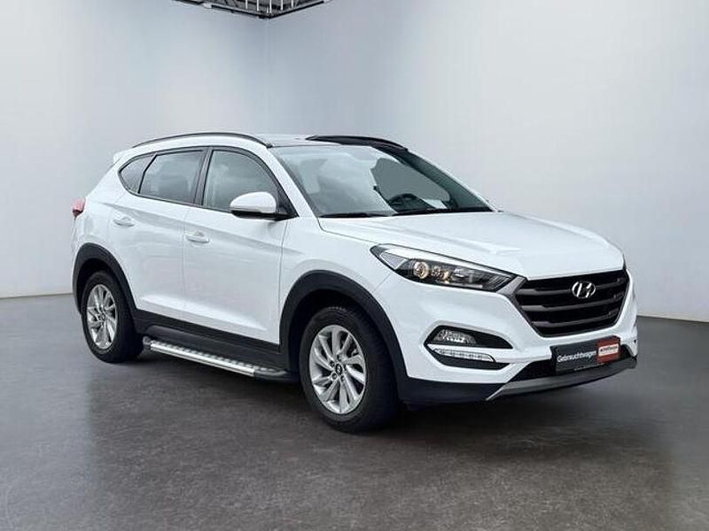 Weiss Gebraucht 2017 Hyundai Tucson SUV | 15.900 € (Fairer Preis) - Bild 1/4