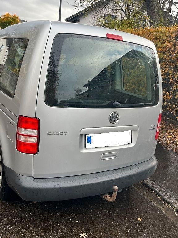Gebraucht VW Caddy Trendline 105 PS (77 kW) 2012 Silber Van / Kleinbus