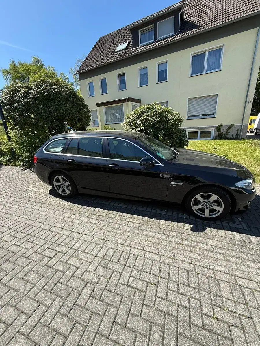 Usata BMW 530 258 CV (189 kW) 2012 Nero Station wagon