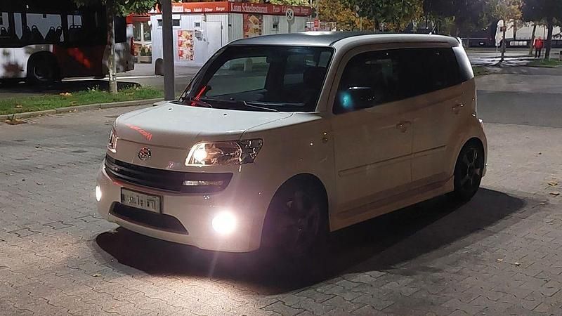 Weiß Gebraucht 2008 Daihatsu Materia Van / Kleinbus | 6.500 € - Bild 1/3