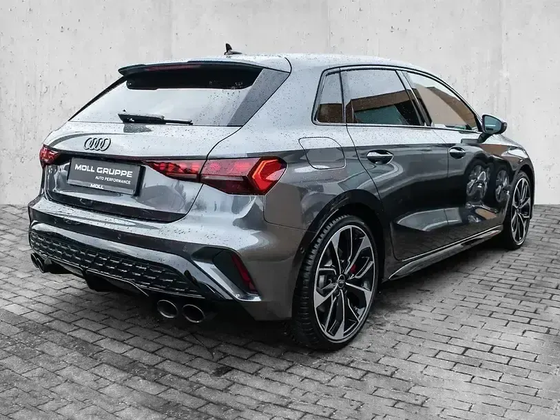 Gebraucht Audi S3 Ambiente 333 PS (244 kW) 2025 Daytonagrau perleffekt (metallic) Limousine