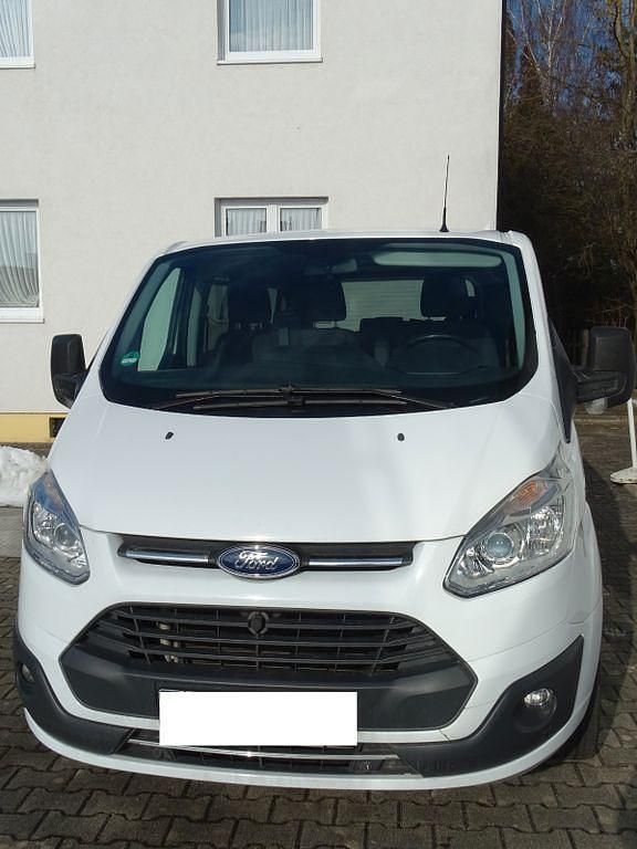 Weiß Gebraucht 2019 Ford Transit Custom Van / Kleinbus | 17.990 € (Fairer Preis) - Bild 1/4