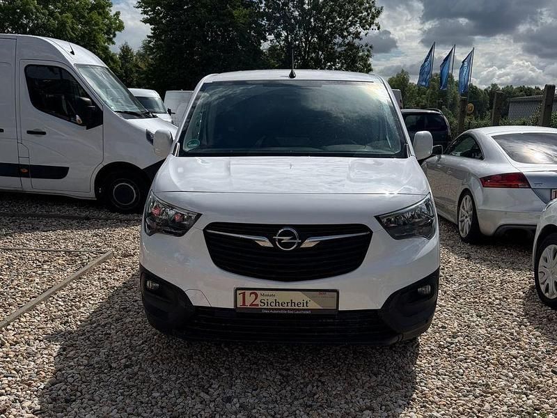Gebraucht Opel Combo Edition 131 PS (96 kW) 2021 Weiß Van / Kleinbus