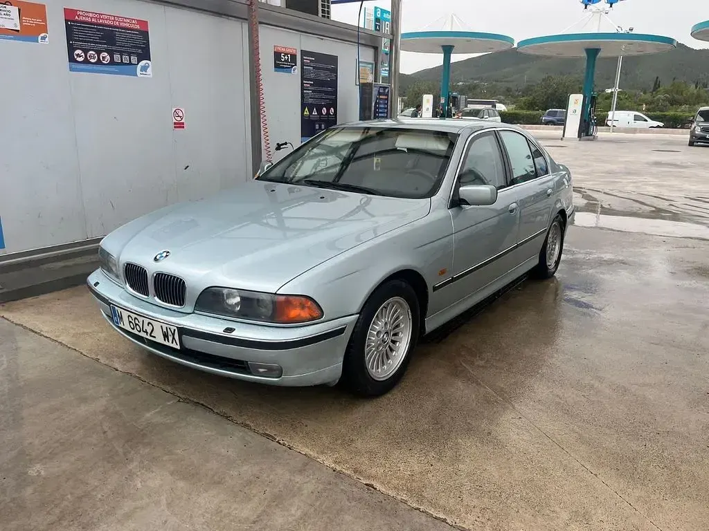 Gebraucht BMW 540 286 PS (210 kW) 1998 Grau Limousine