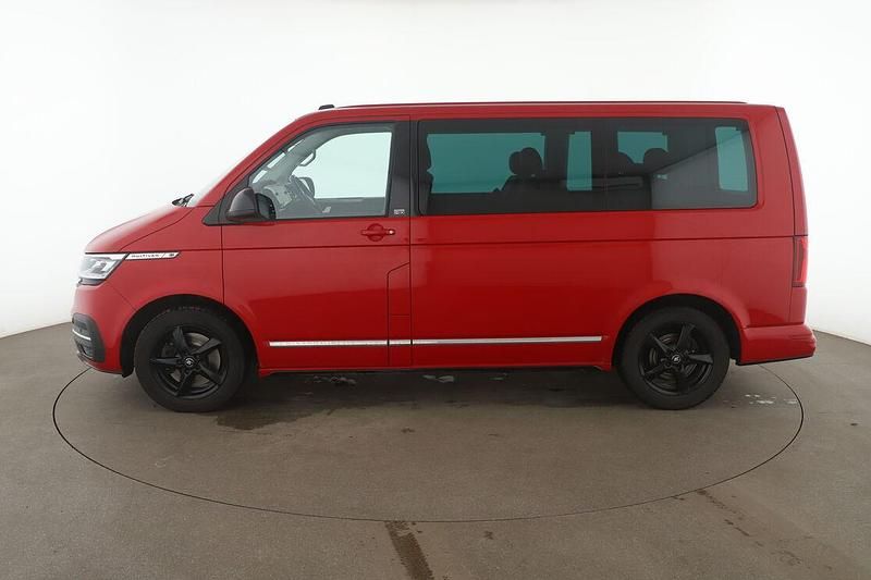 Gebraucht VW Multivan Generation Six 204 PS (150 kW) 2022 Rot Van