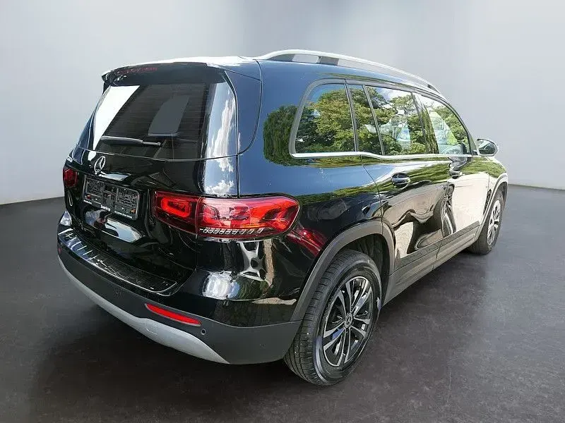 Gebraucht Mercedes GLB200 150 PS (110 kW) 2023 Schwarz SUV