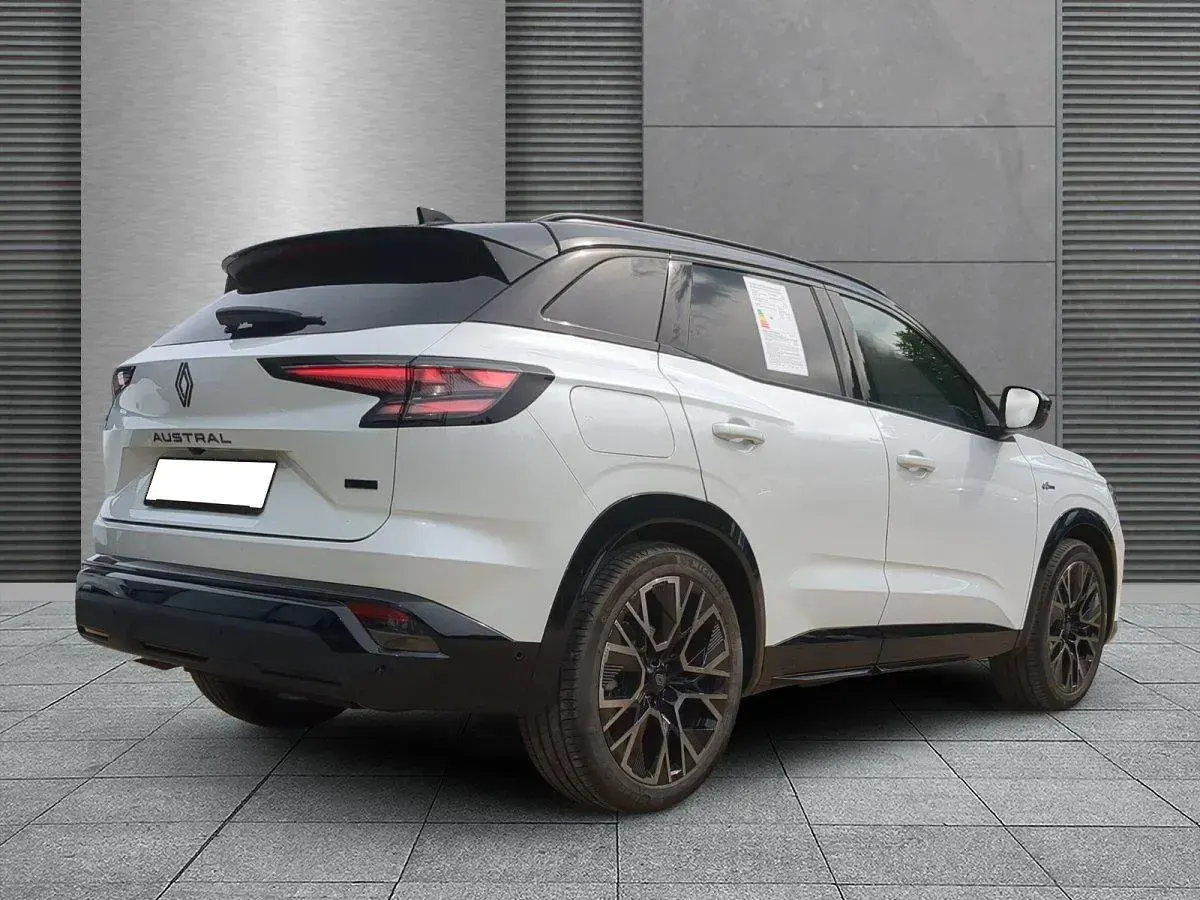Gebraucht Renault Austral Esprit Alpine 200 PS (147 kW) 2025 Perlmuttweiß + blackpearlsch SUV