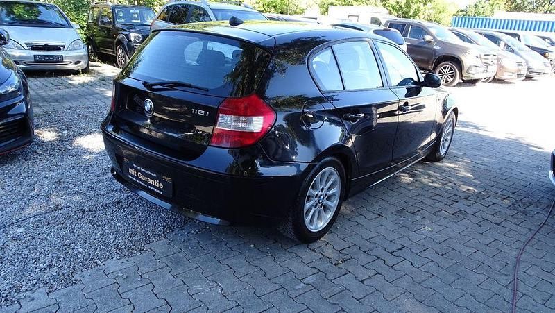 Gebraucht BMW 118 Advantage 129 PS (94 kW) 2005 Schwarz Kleinwagen