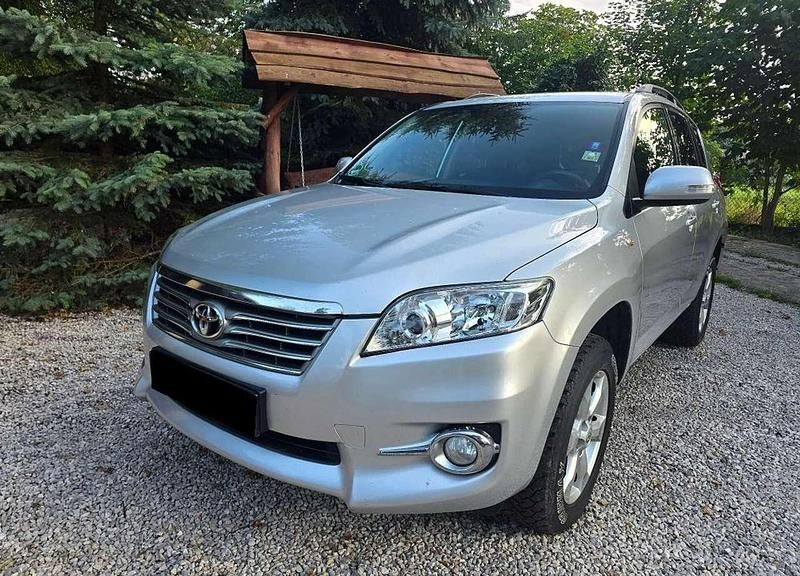 Silber Gebraucht 2011 Toyota RAV4 Life SUV | 8.500 € (Fairer Preis) - Bild 1/4