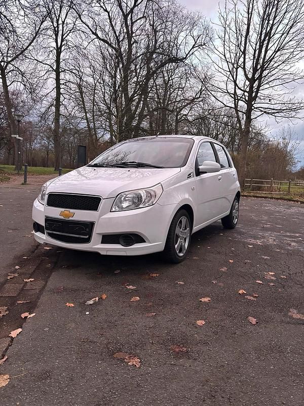 Weiß Gebraucht 2008 Chevrolet Aveo Kleinwagen | 2.500 € (Fairer Preis) - Bild 1/4